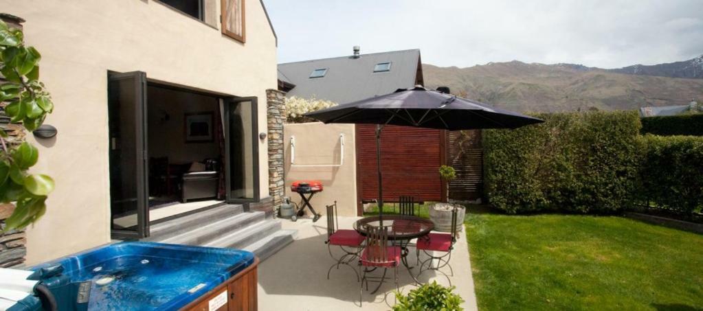 Charming Wanaka Cottage מראה חיצוני תמונה